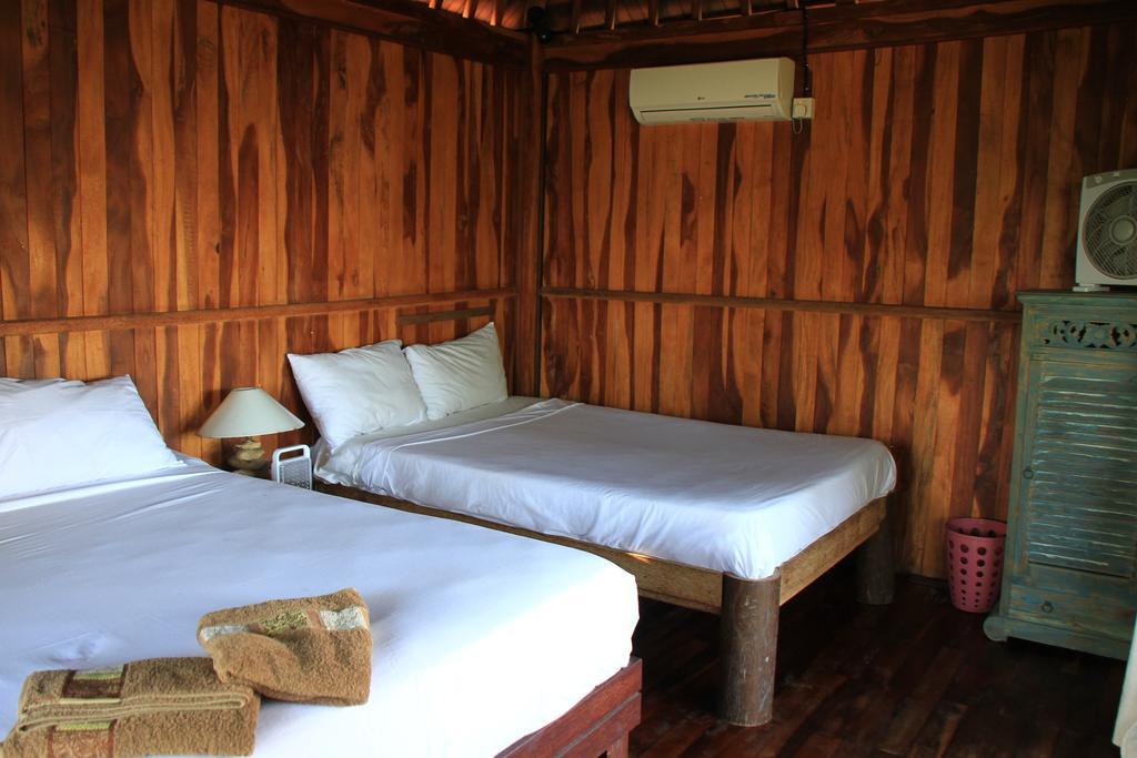 Jennys Place Hotel Lembongan Habitación foto